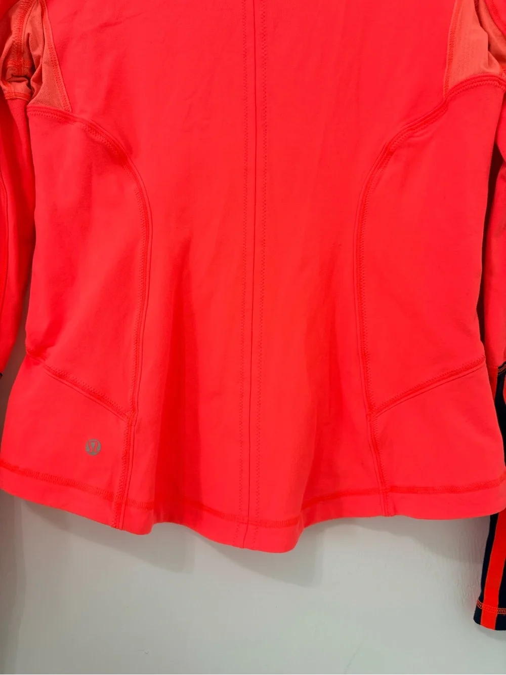 Lululemon Forme Jacket Sz 10 Light Flare Inkwell EUC - Picture 10 of 13